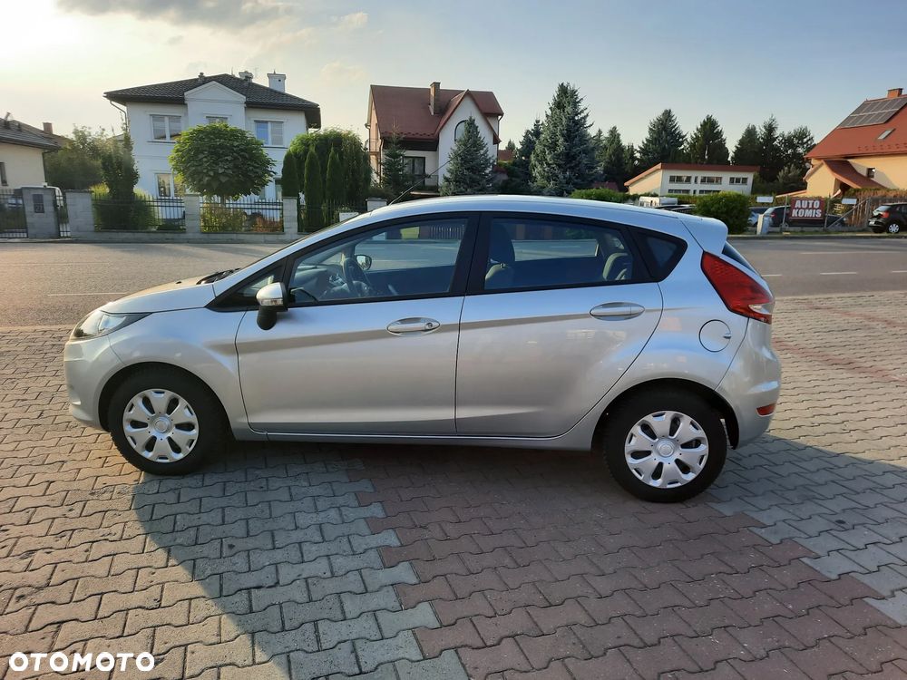 Ford Fiesta 1.4 TDCI Champions Edition - 6