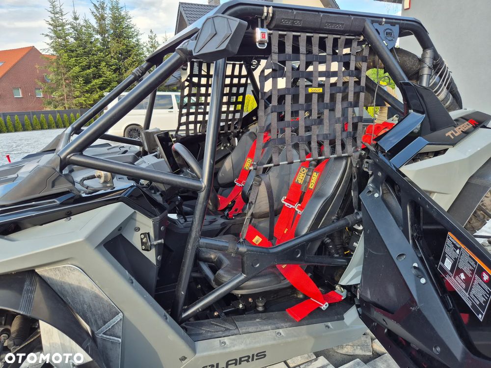 Polaris RZR - 17