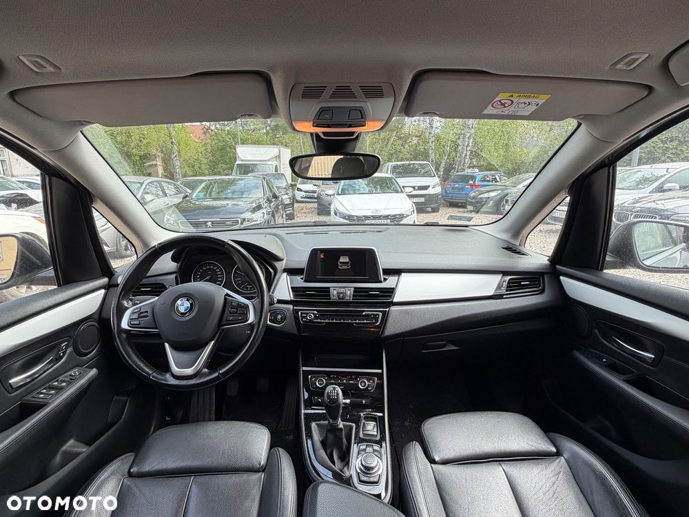 BMW Seria 2 214d - 10