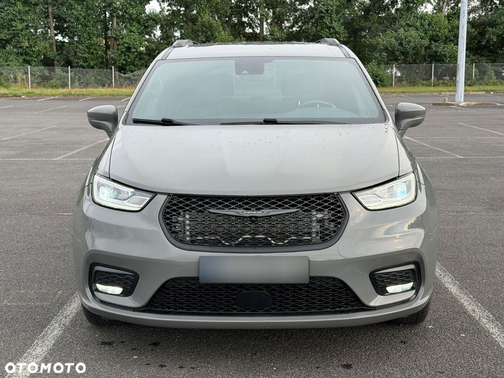 Chrysler Pacifica - 3