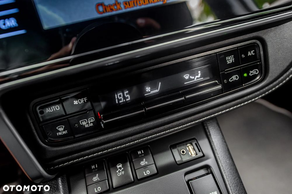 Toyota Auris Hybrid 135 Premium - 26