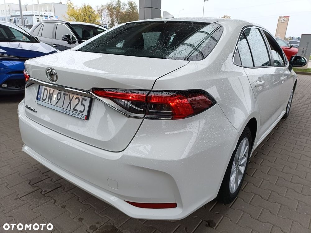 Toyota Corolla - 2