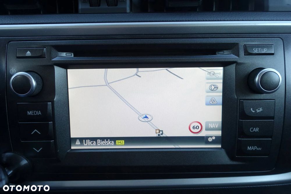 Toyota Auris 1.4 D-4D - 19