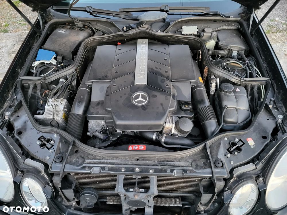 Mercedes-Benz Klasa E 500 T Avantgarde - 34