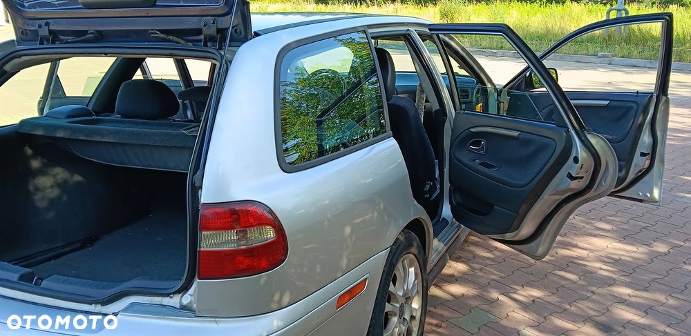 Volvo V40 - 5