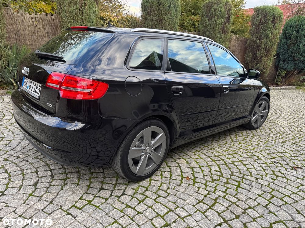Audi A3 2.0 TDI DPF S line Sportpaket - 13
