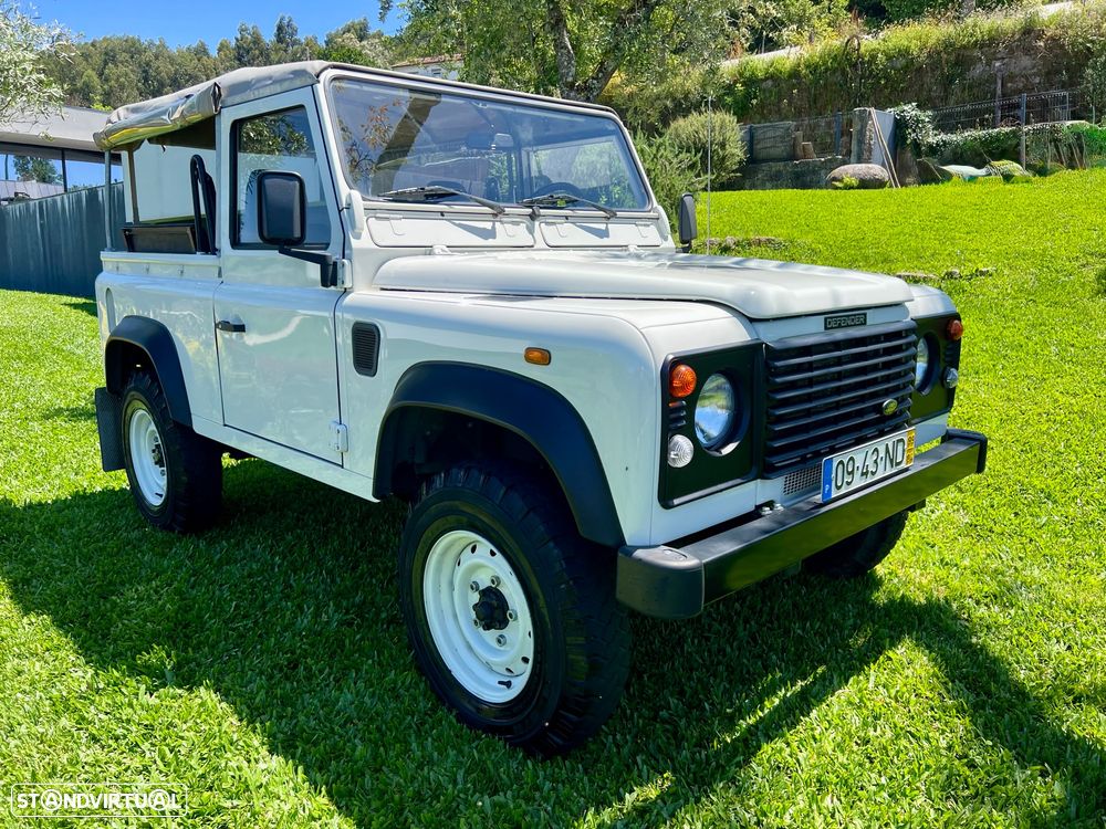 Land Rover Defender 90 2.5 Td5 Soft Top - 3