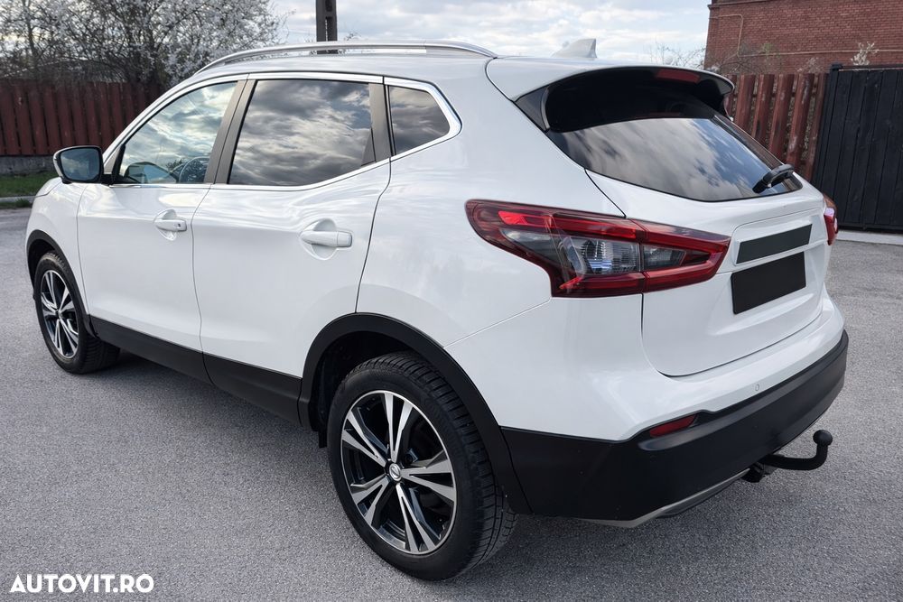 Nissan Qashqai 1.6 DCI Start/Stop Tekna - 17