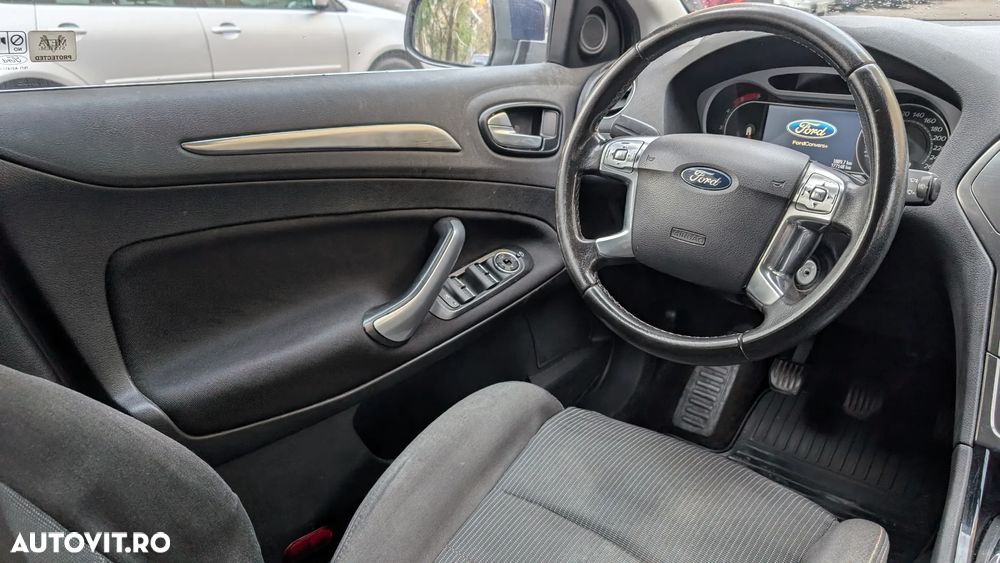 Ford Mondeo 2.0 TDCI Titanium - 13