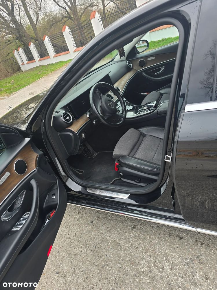 Mercedes-Benz Klasa E 350 d 9G-TRONIC - 16