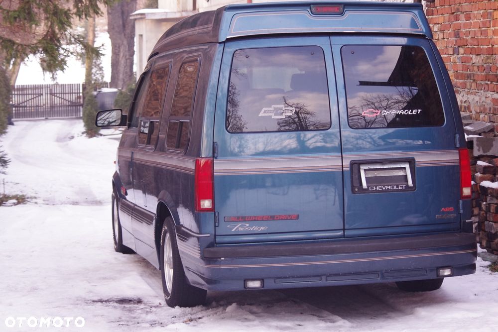 Chevrolet Astro - 2