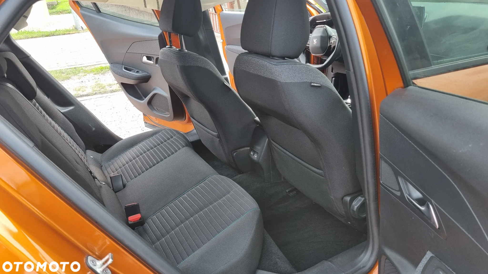 Peugeot 2008 Elektro 136 Active - 29