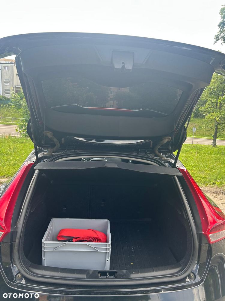 Volvo V40 D2 - 7