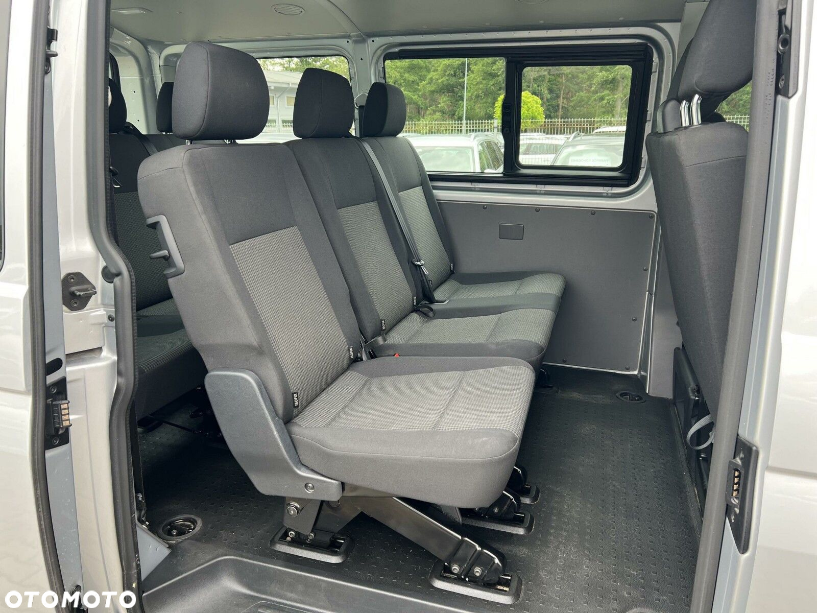 Volkswagen Transporter - 12