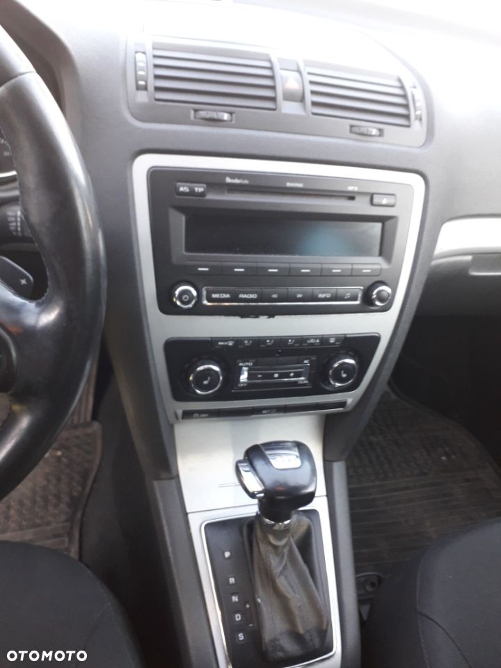 Skoda Octavia 2.0 TDI DPF DSG FAMILY - 5