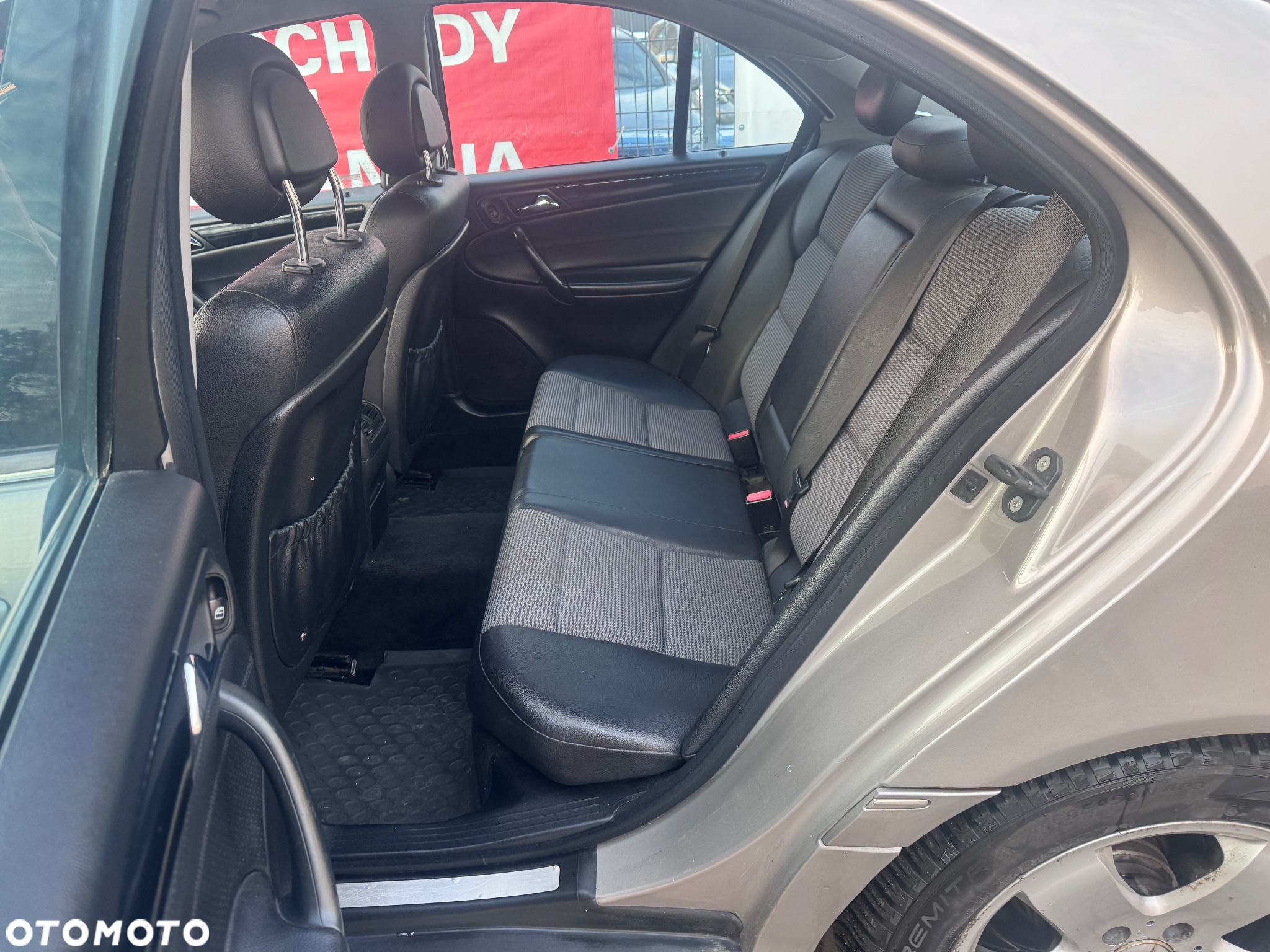 Mercedes-Benz Klasa C 200 Kompressor Elegance - 24