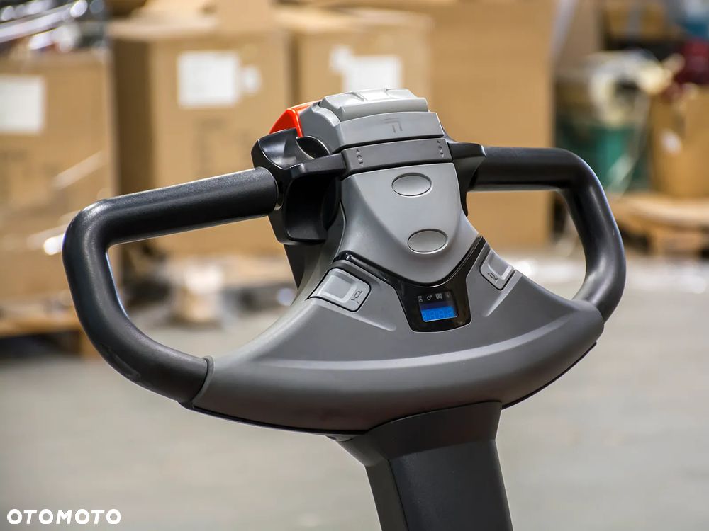 Toyota Toyota STAXIO SWE140 - 2