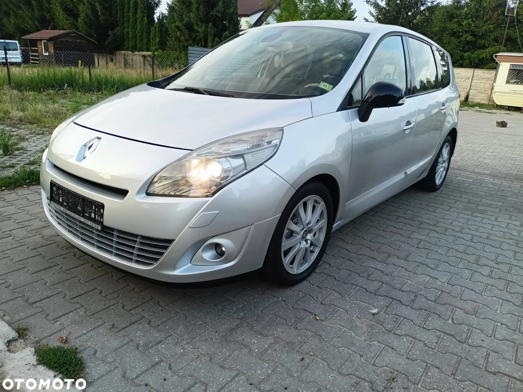 Renault Grand Scenic dCi 150 FAP Luxe - 6