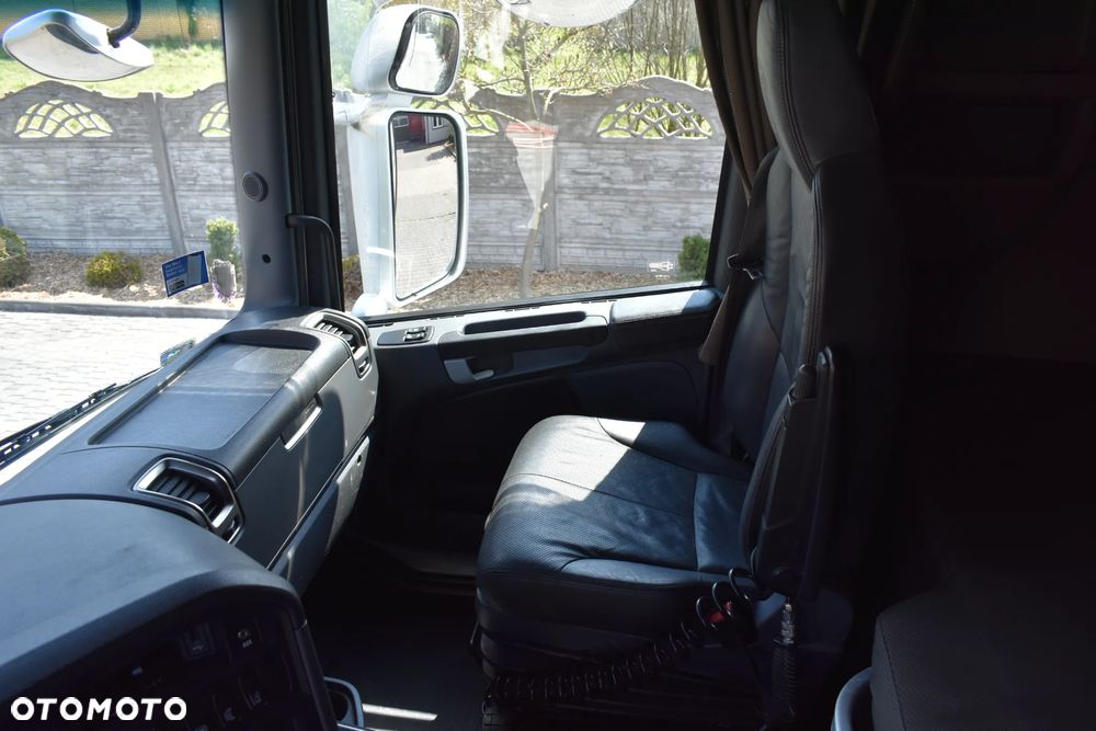 Scania R450 // CROWN EDITION // NAVI // FULL LED TYŁ I PRZÓD // SKÓRY // METALIK // DUŻA NAVI // KLIMA POSTOJOWA // - 29