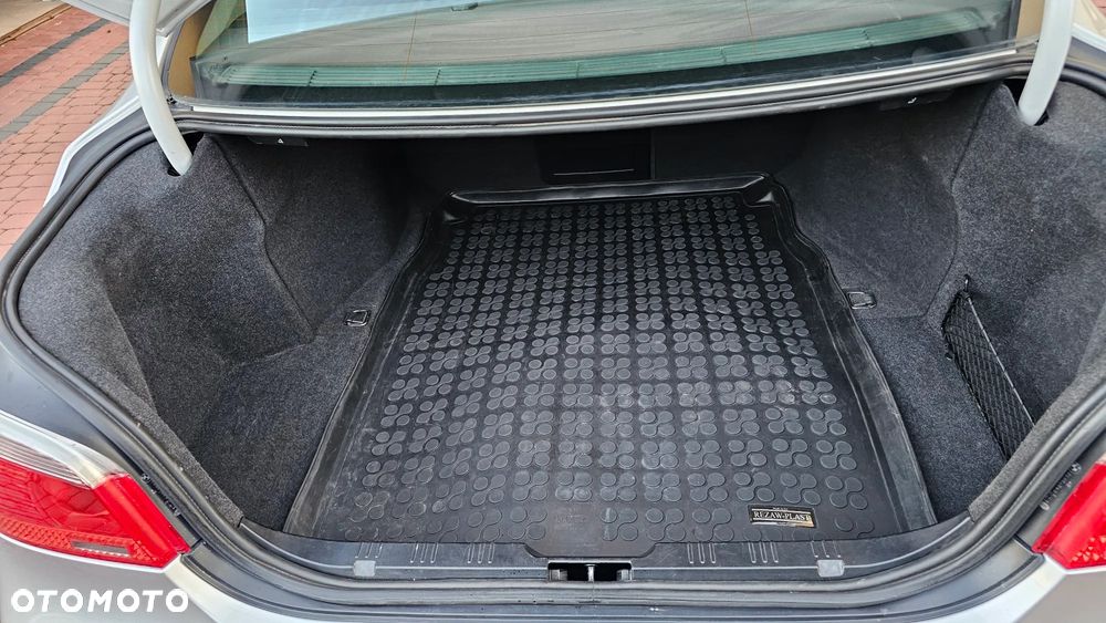 BMW Seria 5 530i - 27