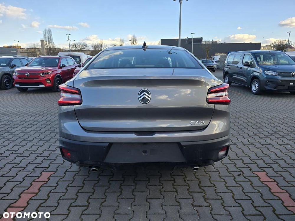 Citroën C4X 1.2 mHEV Plus eDCT6 - 5