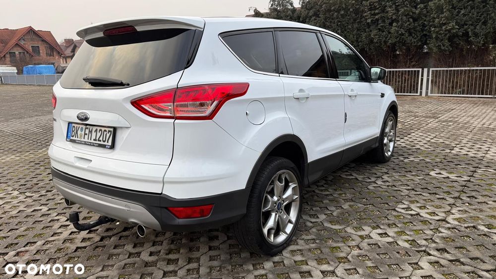 Ford Kuga 2.0 TDCi 4x4 Titanium - 4