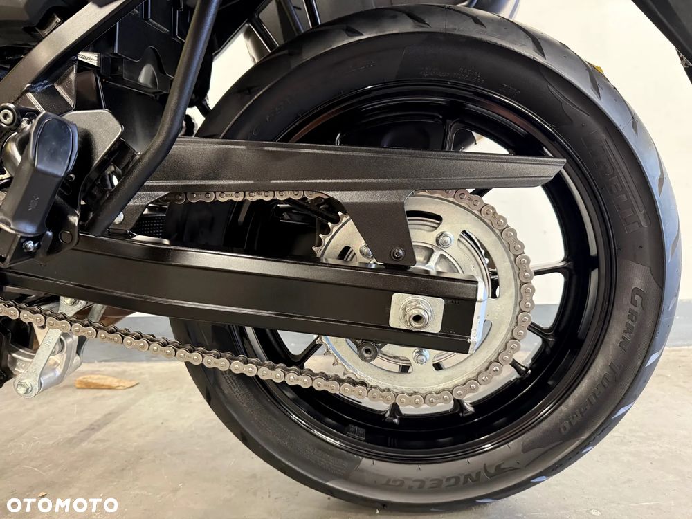 Suzuki V-STROM - 8