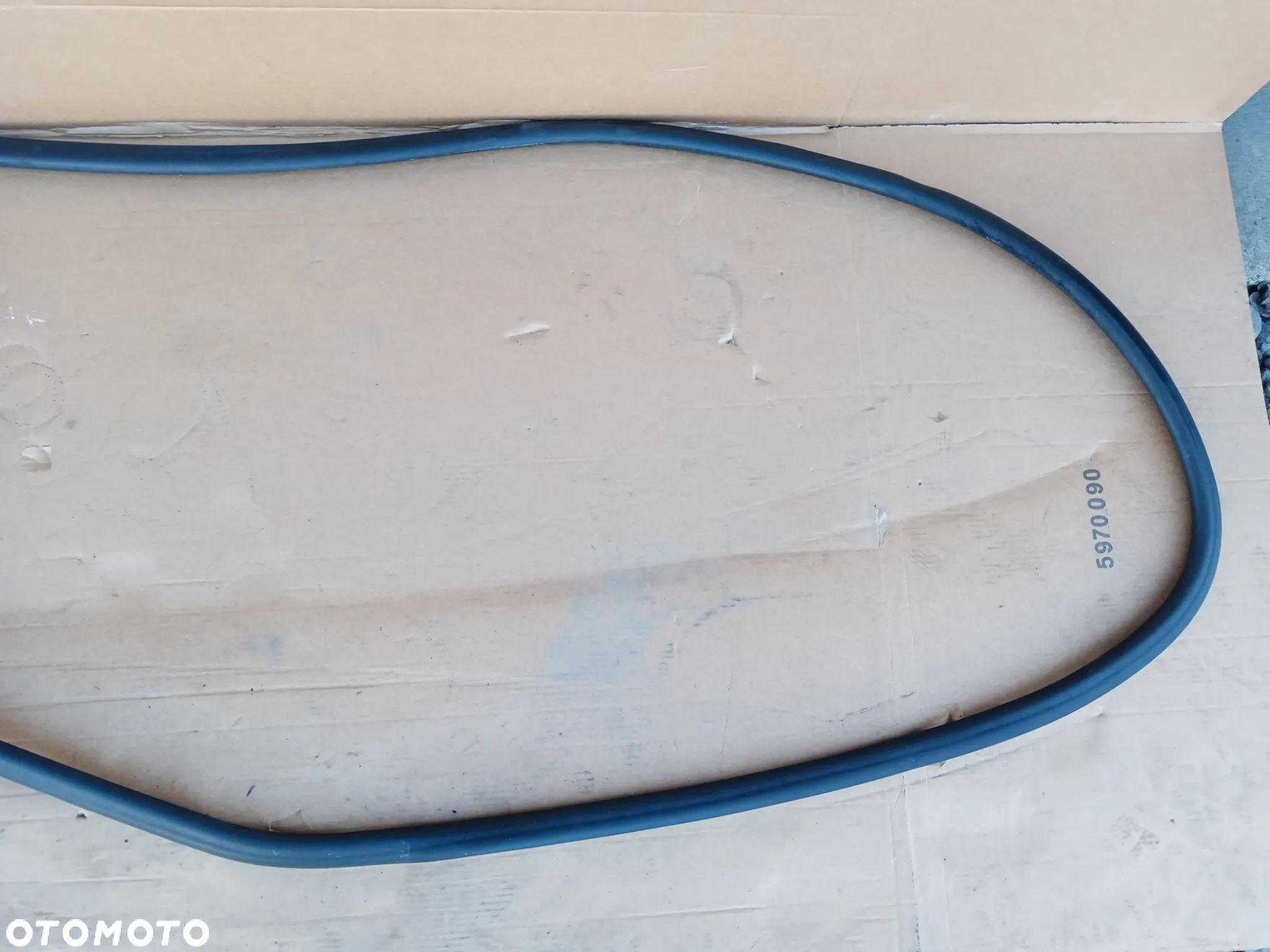 Uszczelka drzwi lewy przód przednia lewa VW Caddy III 2K0837911 - 3