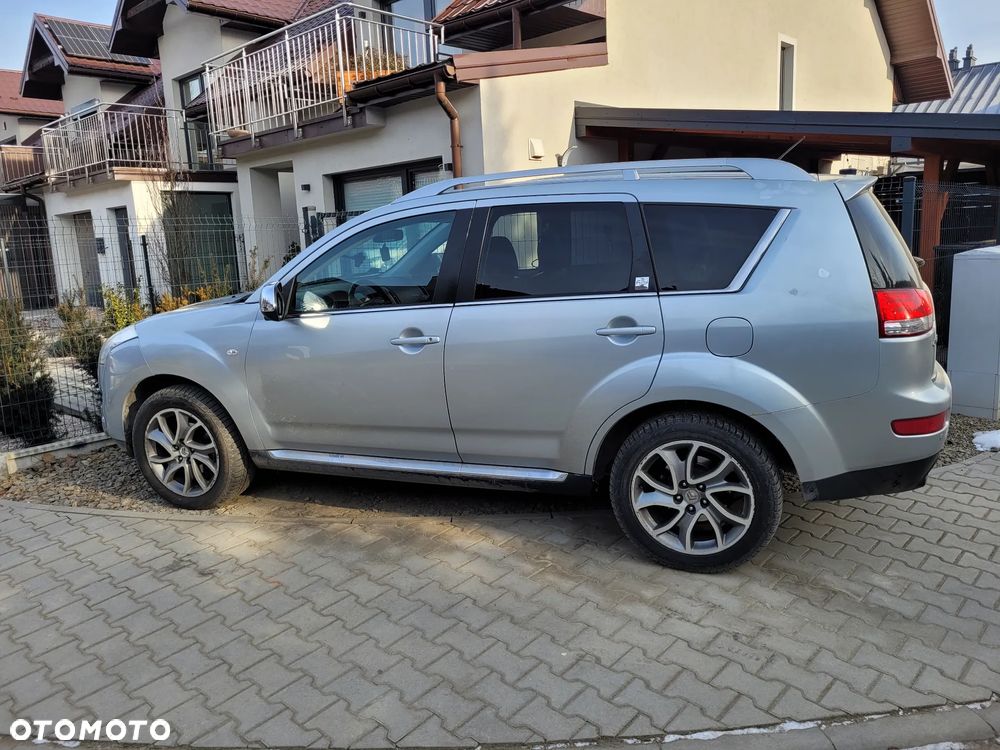 Citroën C-Crosser - 9