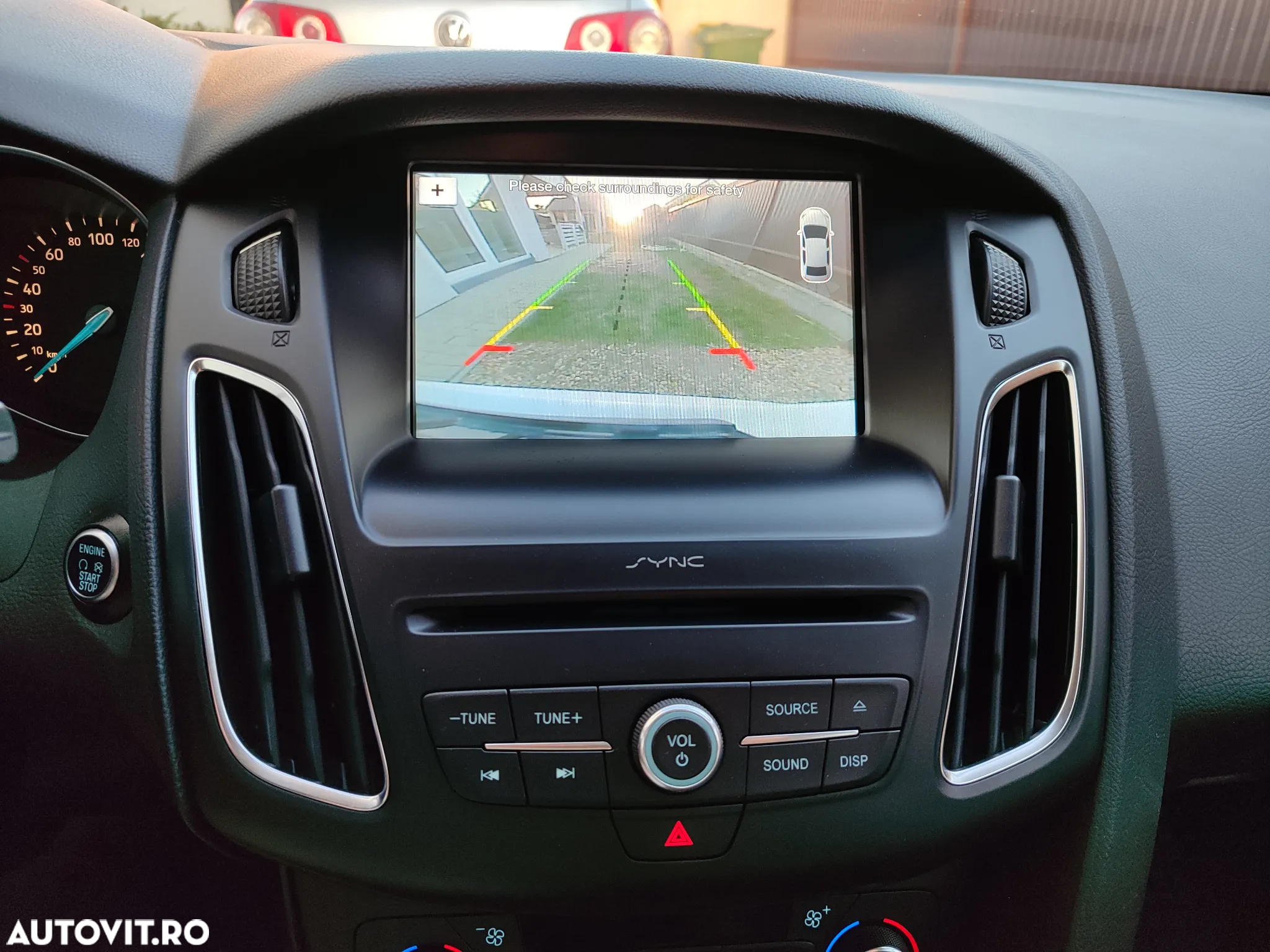 Ford Focus 1.0 EcoBoost Start-Stopp-System COOL&CONNECT DESIGN - 9