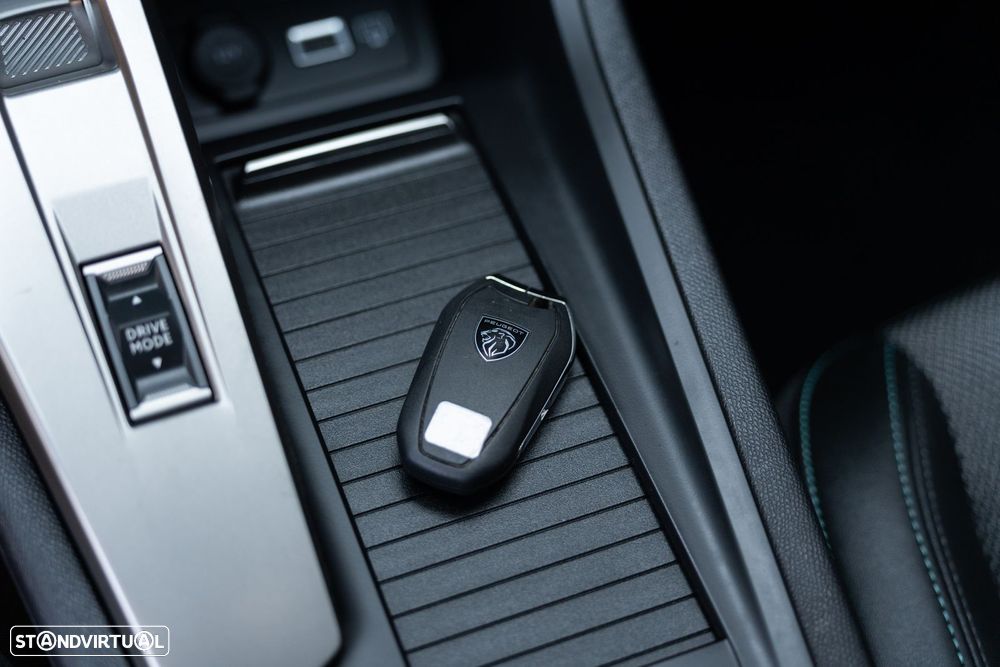 Peugeot 308 BlueHDi 130 EAT8 Allure Pack - 25