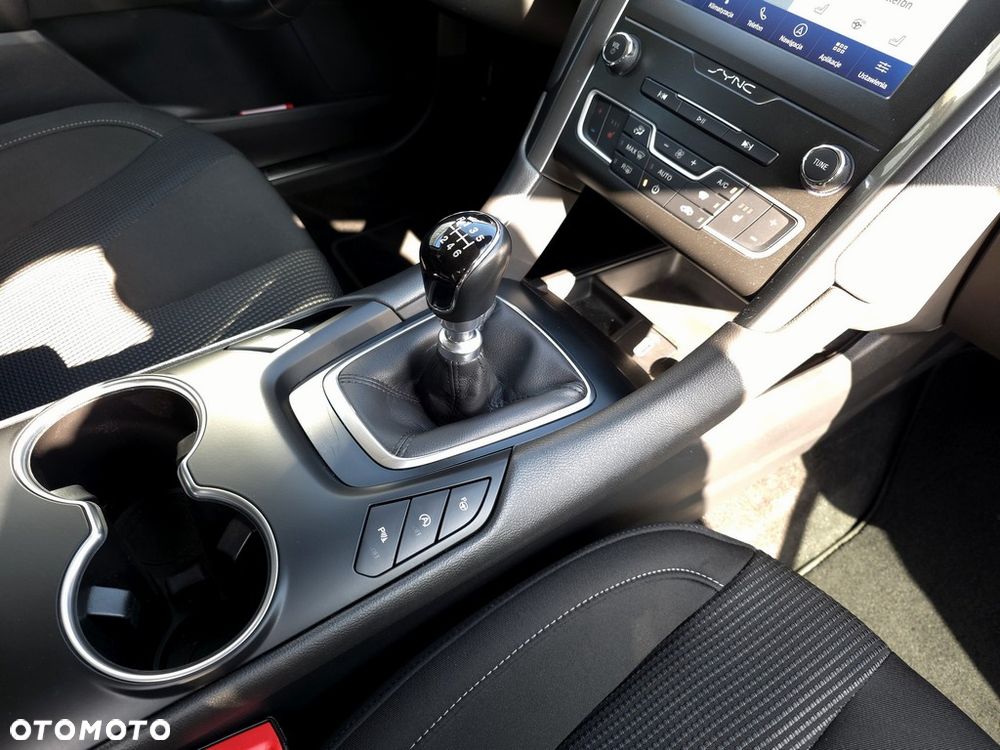 Ford Mondeo 2.0 EcoBlue Titanium - 17