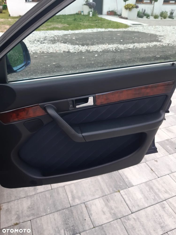 Audi A6 Avant 2.8 E - 20