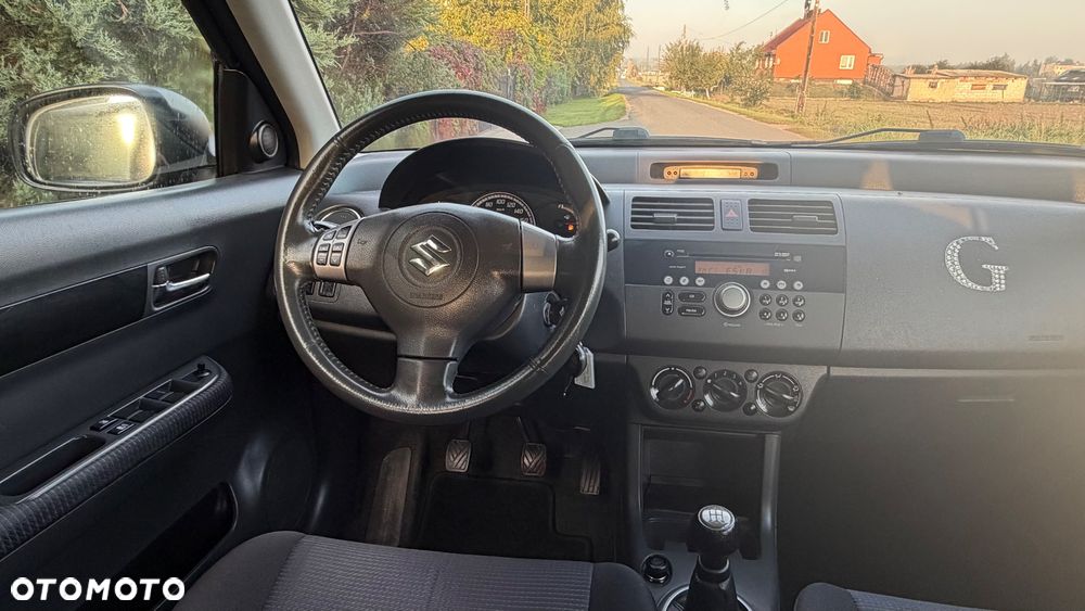 Suzuki Swift - 31