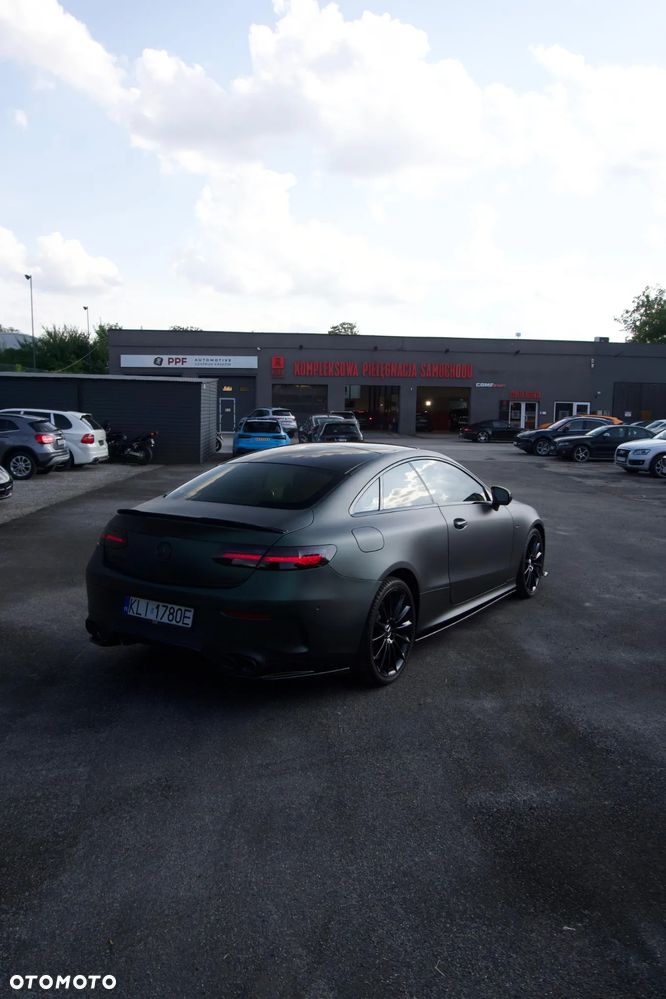 Mercedes-Benz Klasa E AMG 53 4Matic+ AMG Speedshift TCT-9G - 17