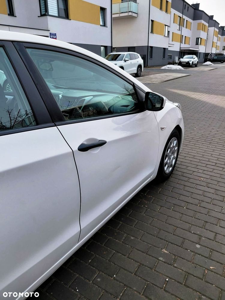 Hyundai i30 1.4 Classic + - 3