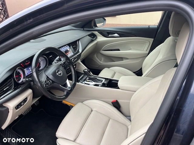 Opel Insignia 1.6 CDTI Cosmo - 13