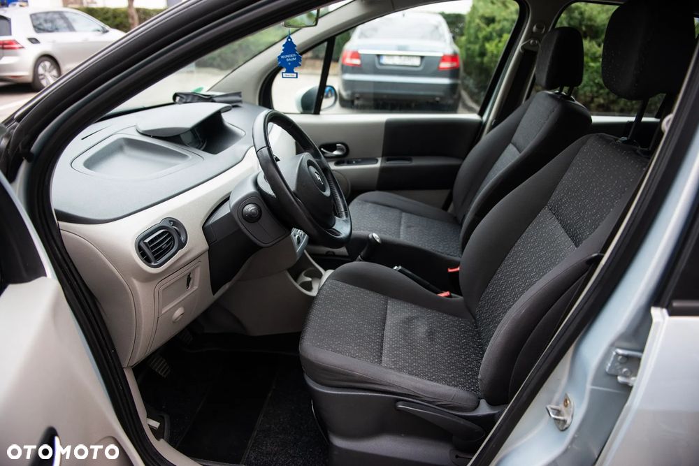 Renault Modus 1.2 16V Dynamique - 17