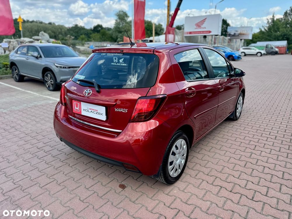 Toyota Yaris 1.33 Premium - 8