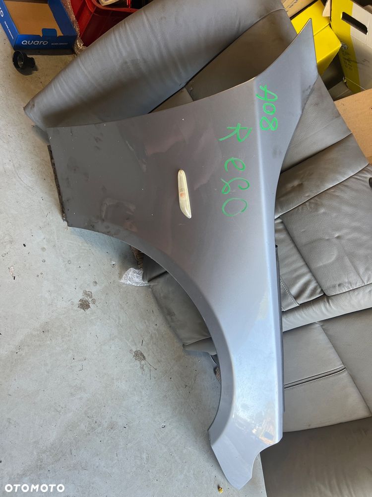 Błotnik prawy a08 Silbergrau przód prawy e60 e61 - 2