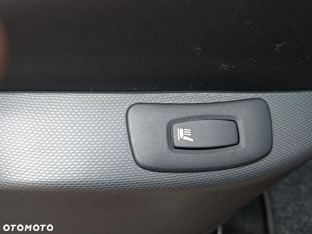 Renault Captur TCe 120 EDC Helly Hansen - 10