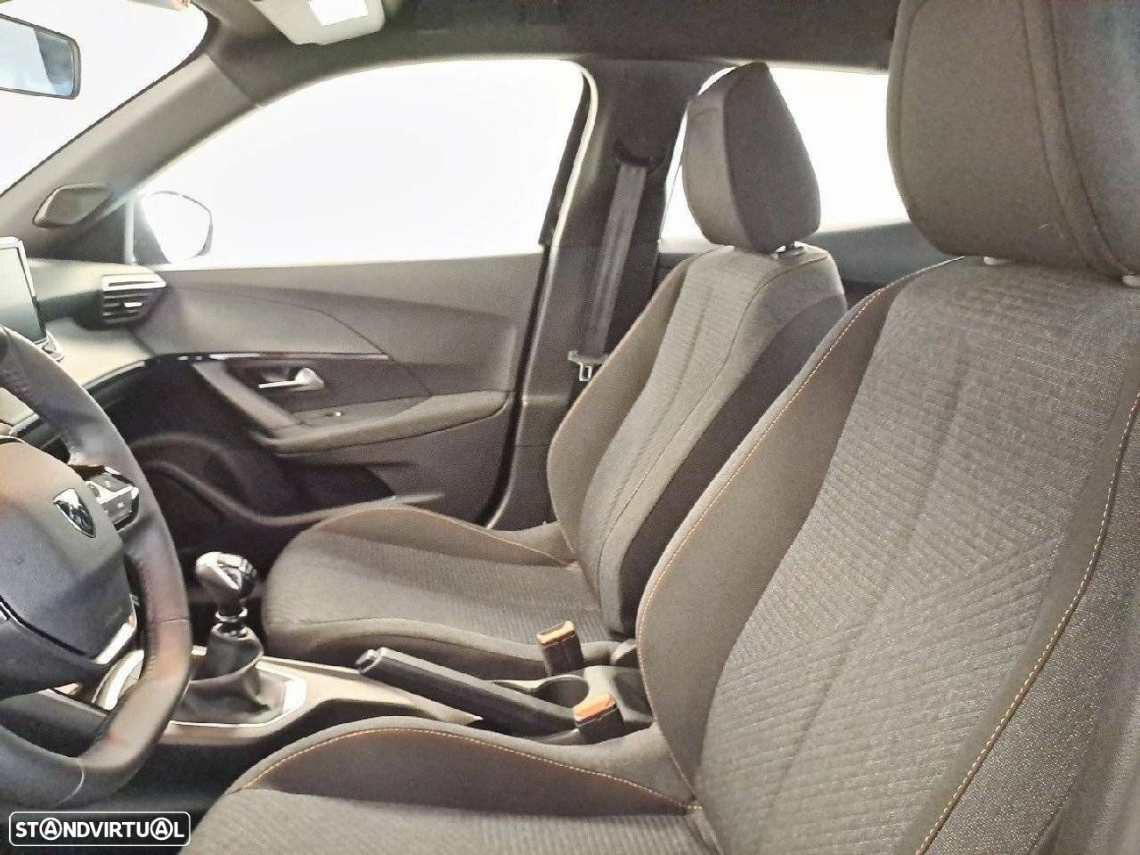 Peugeot 2008 1.2 PureTech Style - 9