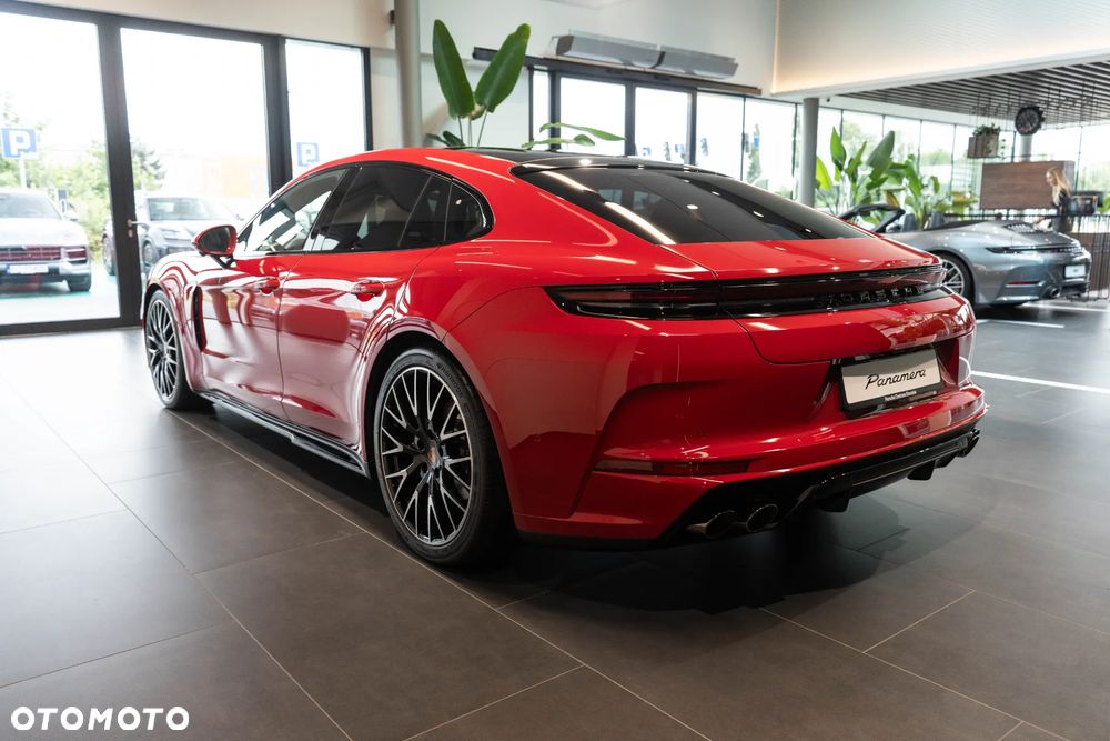 Porsche Panamera 4 - 3