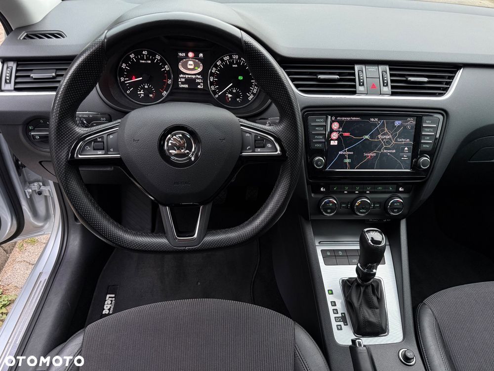 Skoda Octavia 1.4 TSI DSG Style - 5