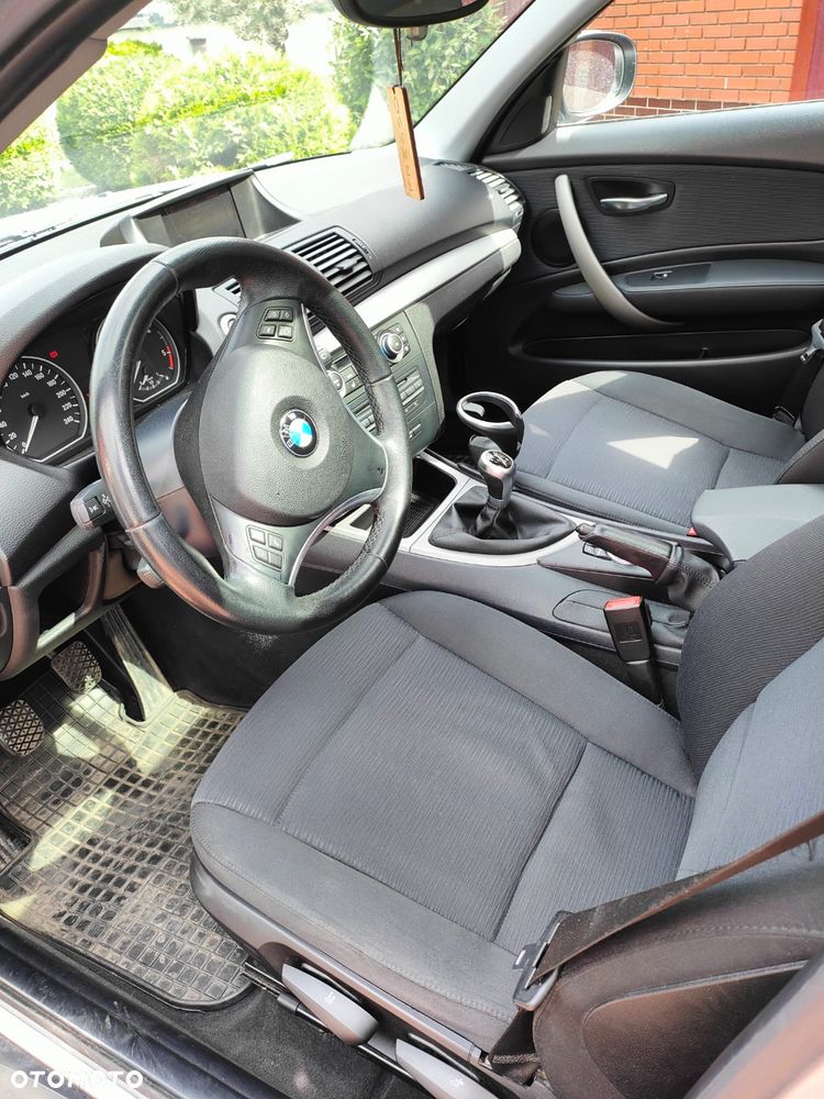 BMW Seria 1 116d - 8