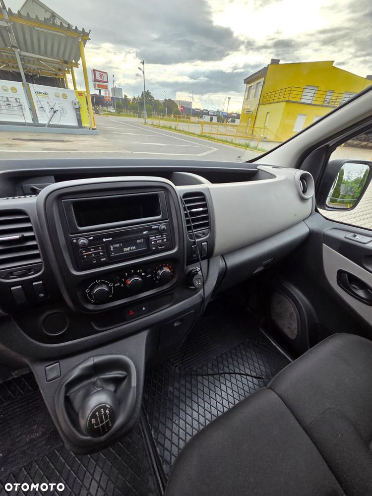 Renault Trafic - 16