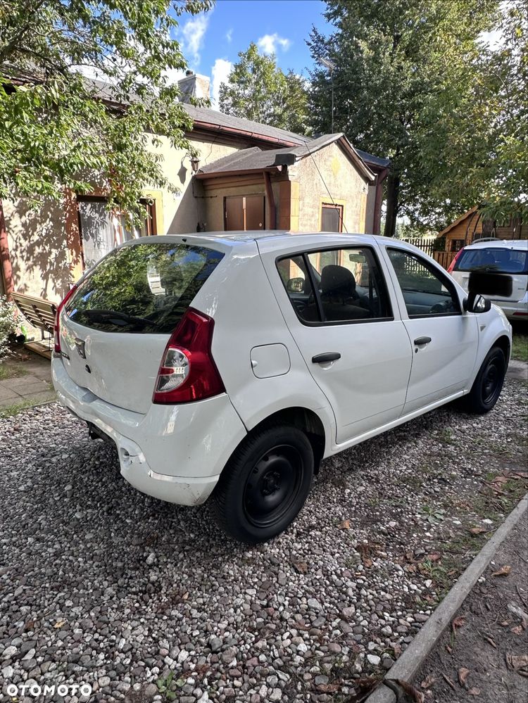 Dacia Sandero - 2