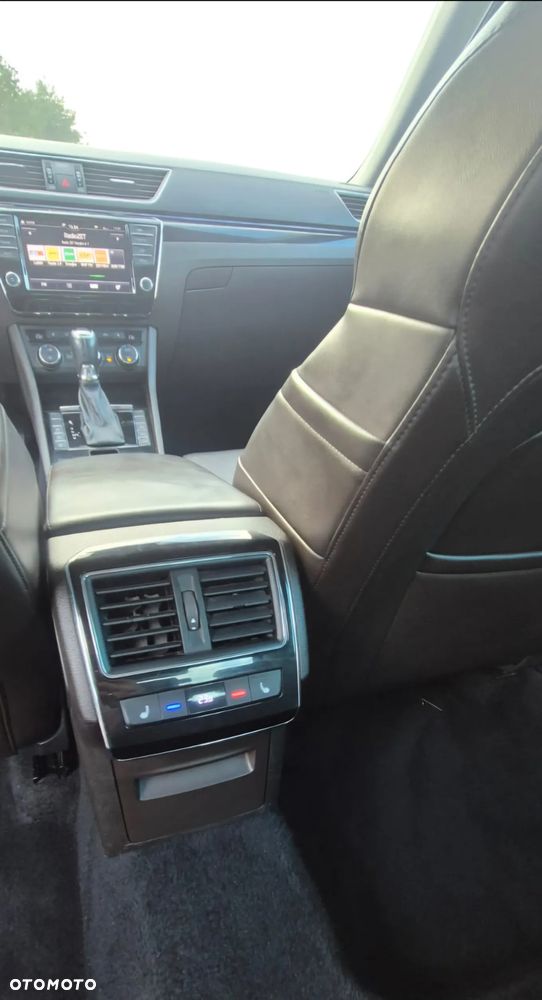 Skoda Superb 2.0 TDI L&K DSG - 7