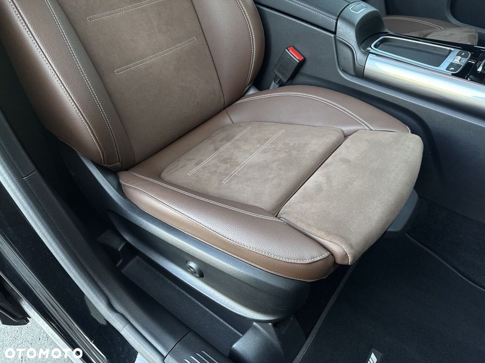 Mercedes-Benz GLA - 28