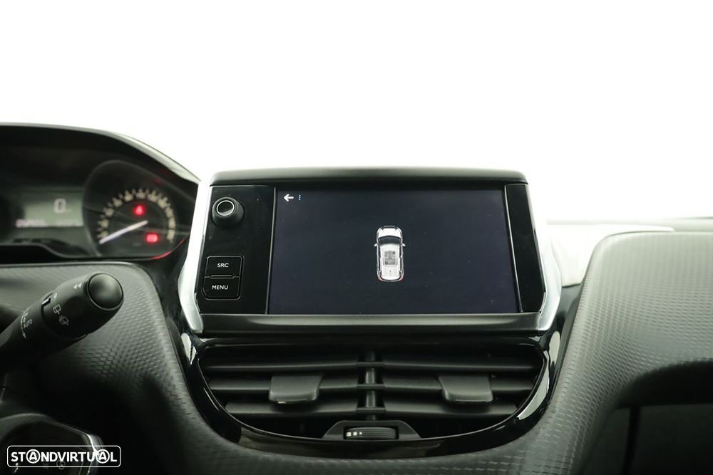 Peugeot 2008 1.2 PureTech Signature - 12